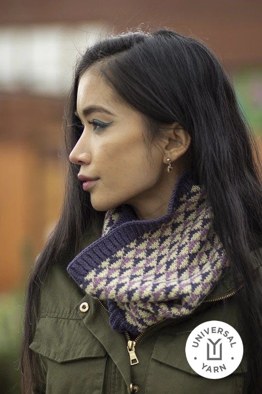 Equilateral Cowl|Scarf MK pattern